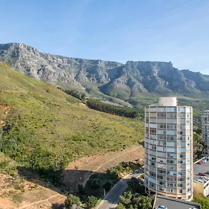 Apartment Disa Park 16th Floor With Views, Cape Town