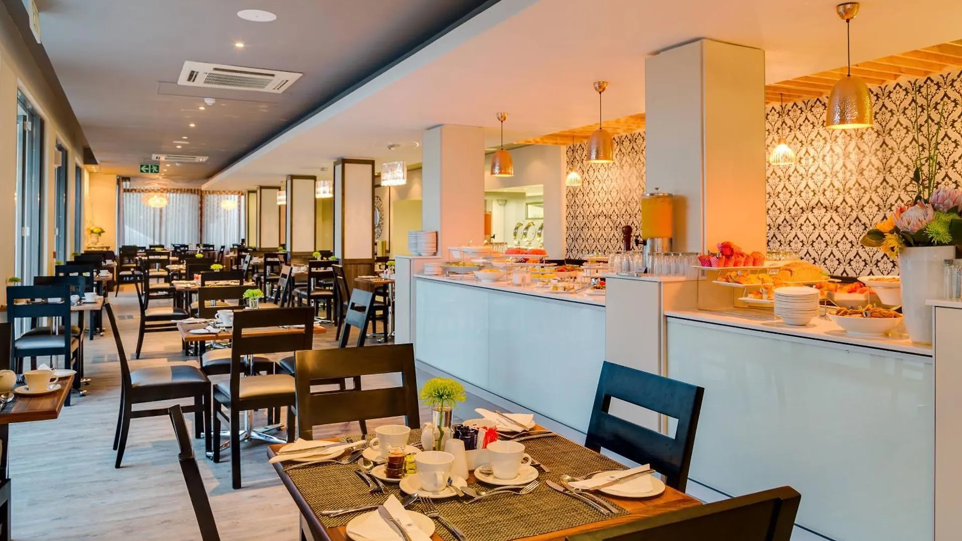 ***  Protea Hotel By Marriott Cape Town Waterfront Breakwater Lodge Sudafrica