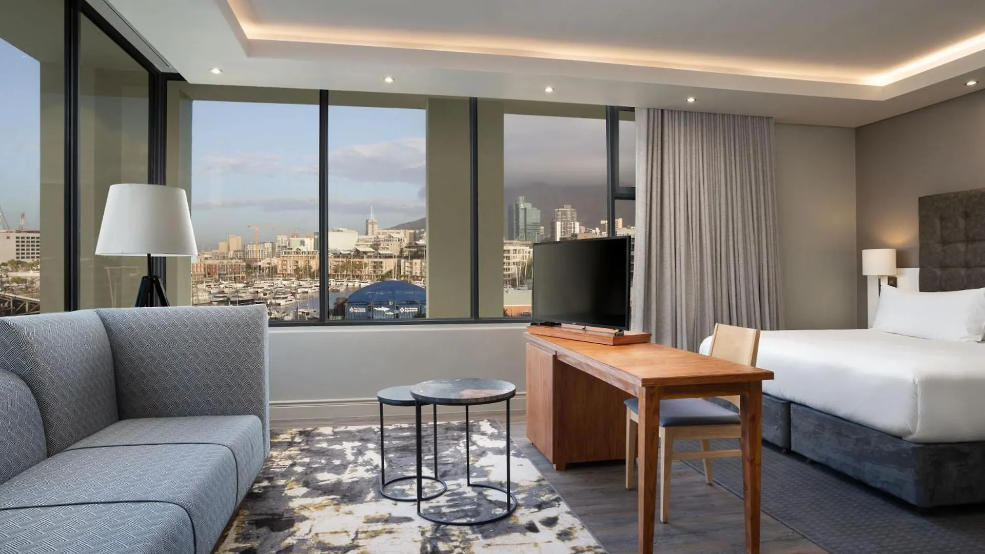 Protea Hotel By Marriott Cape Town Waterfront Breakwater Lodge