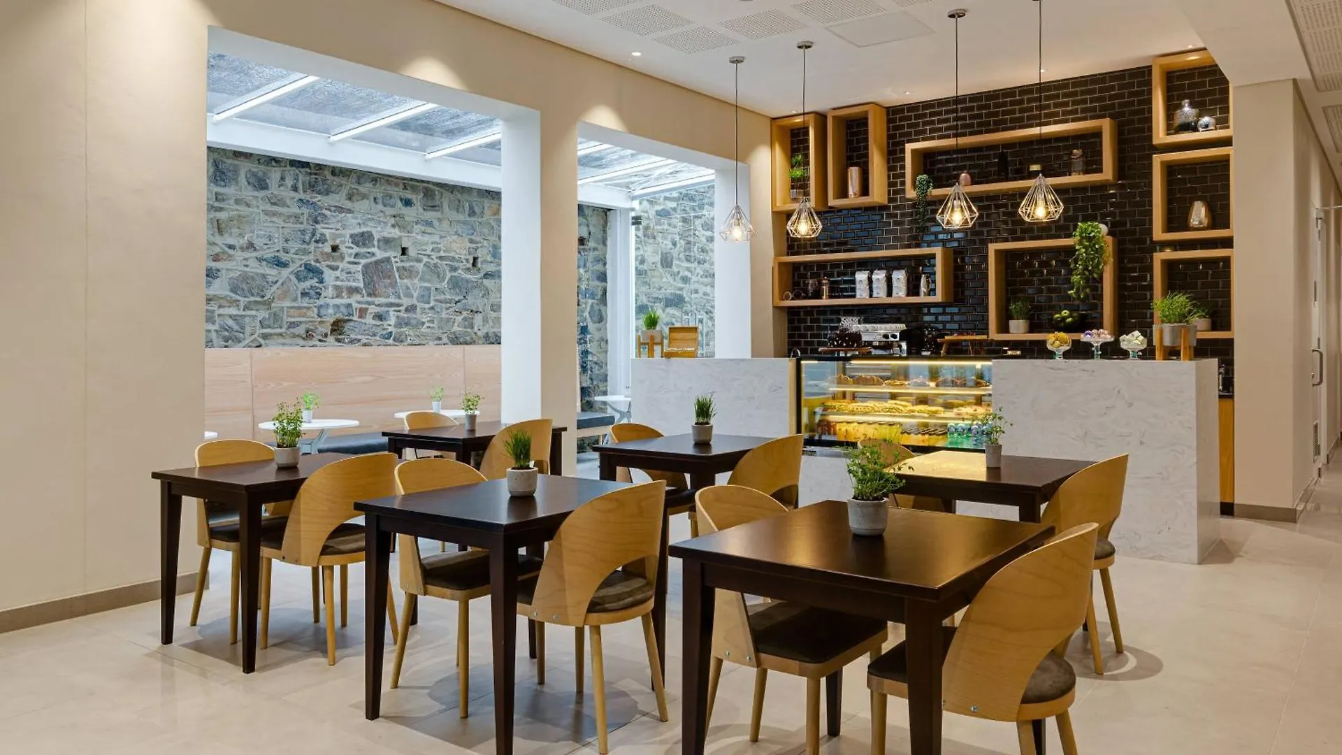 Protea Hotel By Marriott Cape Town Waterfront Breakwater Lodge 3*,