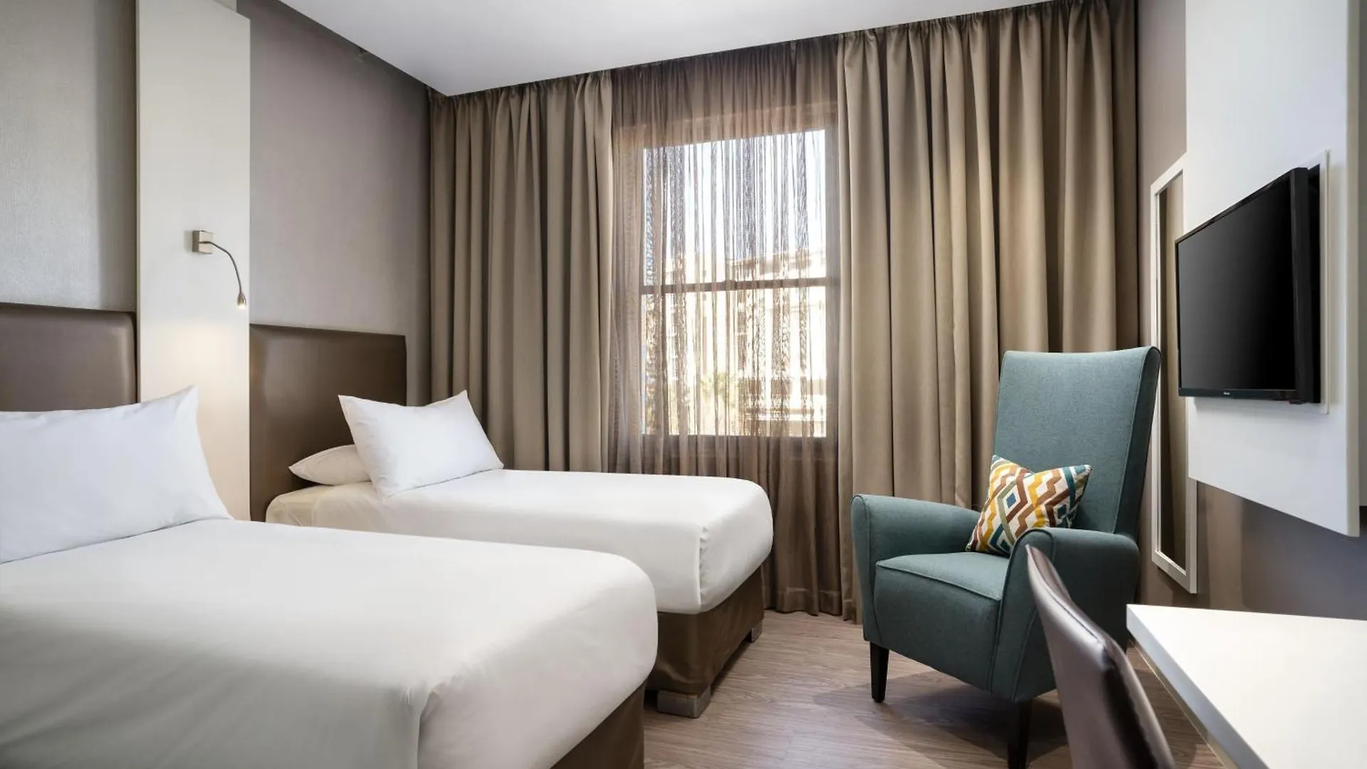 Protea Hotel By Marriott Cape Town Waterfront Breakwater Lodge